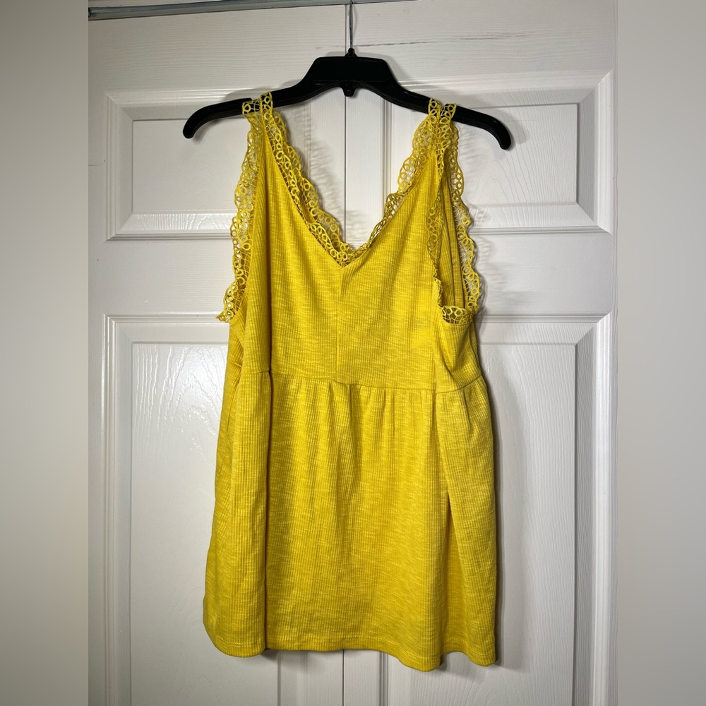 Grace + Emma Women’s On The Right Path Yellow‎ Tank Top NWT Size 2XL